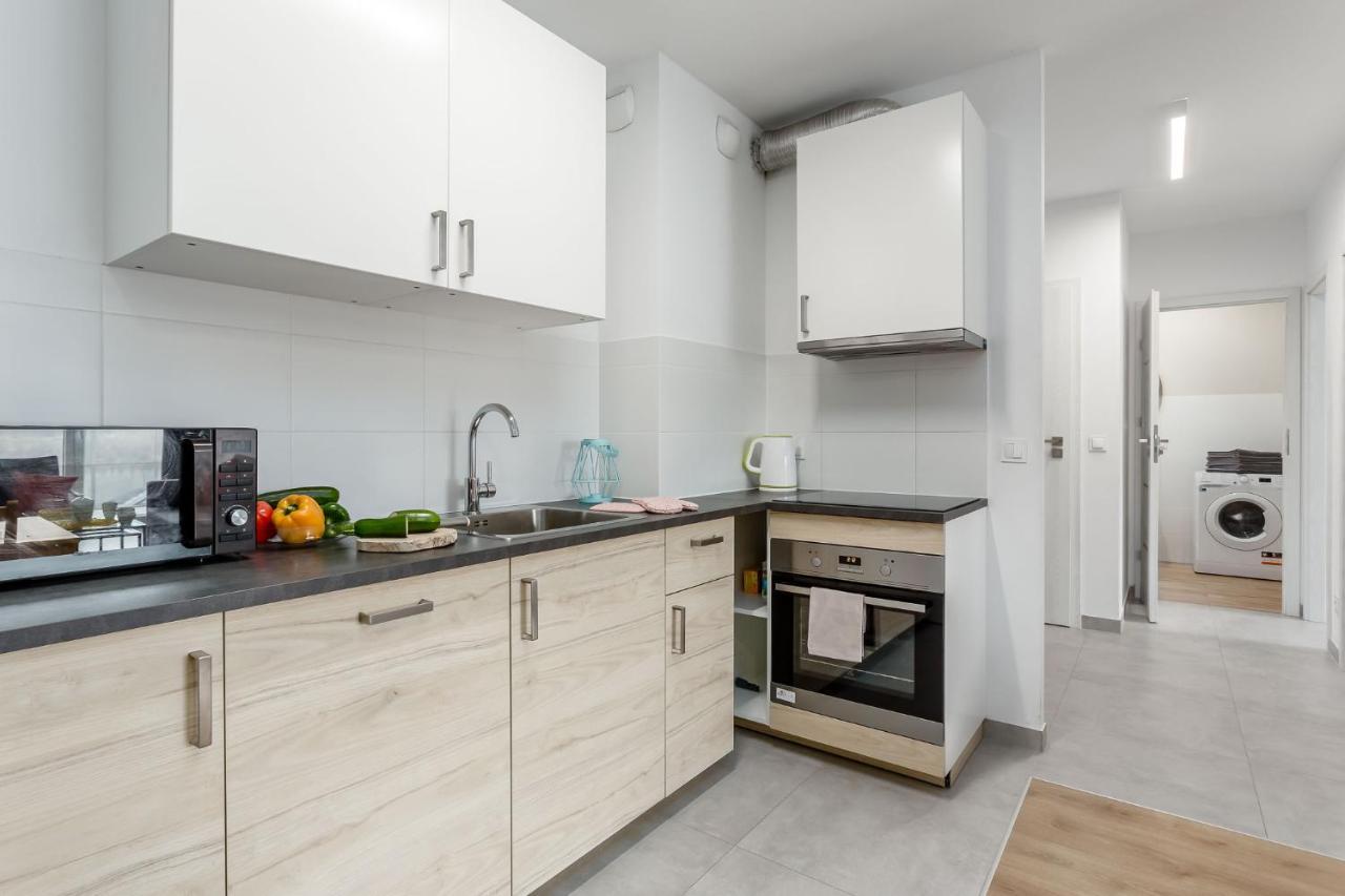 Chill Apartments Marywilska Warszawa Eksteriør billede